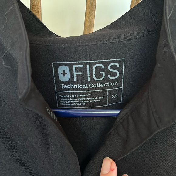 Figs black top - Picture 2 of 2